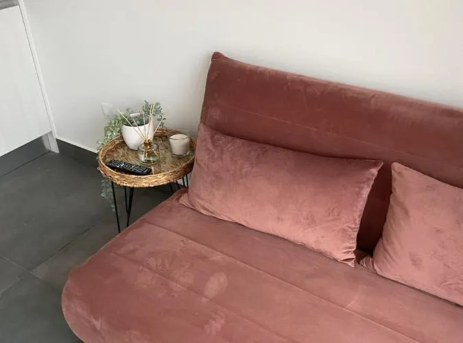 Adorable Neuve En Jean-de-luz *